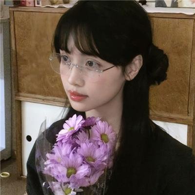 配角