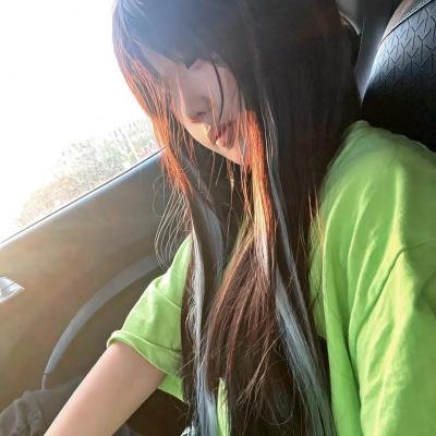 配角