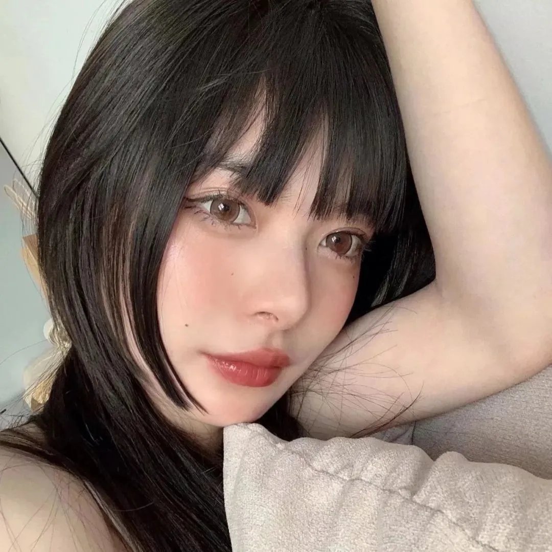 配角